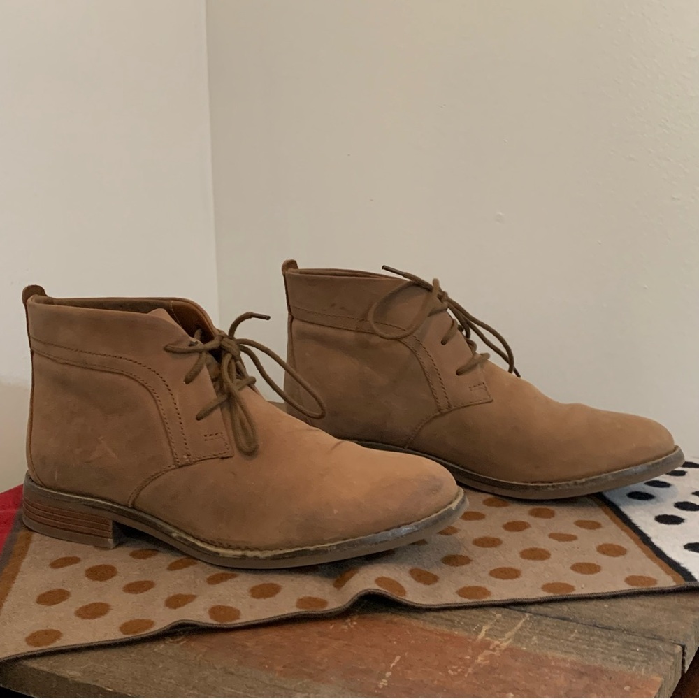 Clarks Camzin Grace Ankle Boot / Chukka Boot - Picture 2 of 11